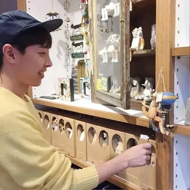 胥琬贝贵